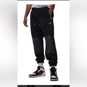 Nike Air Jordan Sherpa Fleece Joggers Black Men’s Medium Zip Pockets Cozy